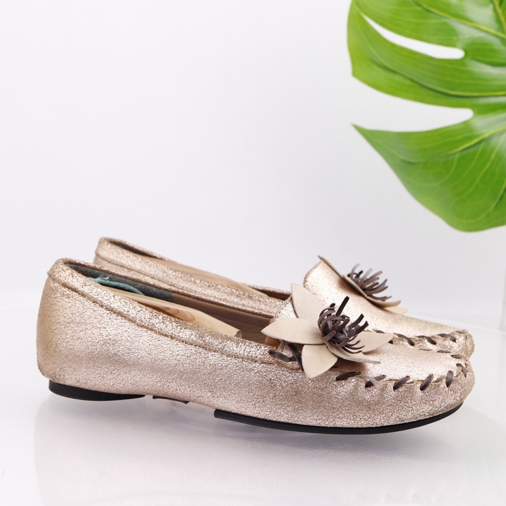 Clarks Indigo Womens Shoe Size 8.5 Rose Gold Leather Flower Moccasin Flat SlipOn
